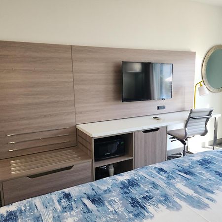 Americas Best Value Inn & Suites-Фолі Екстер'єр фото