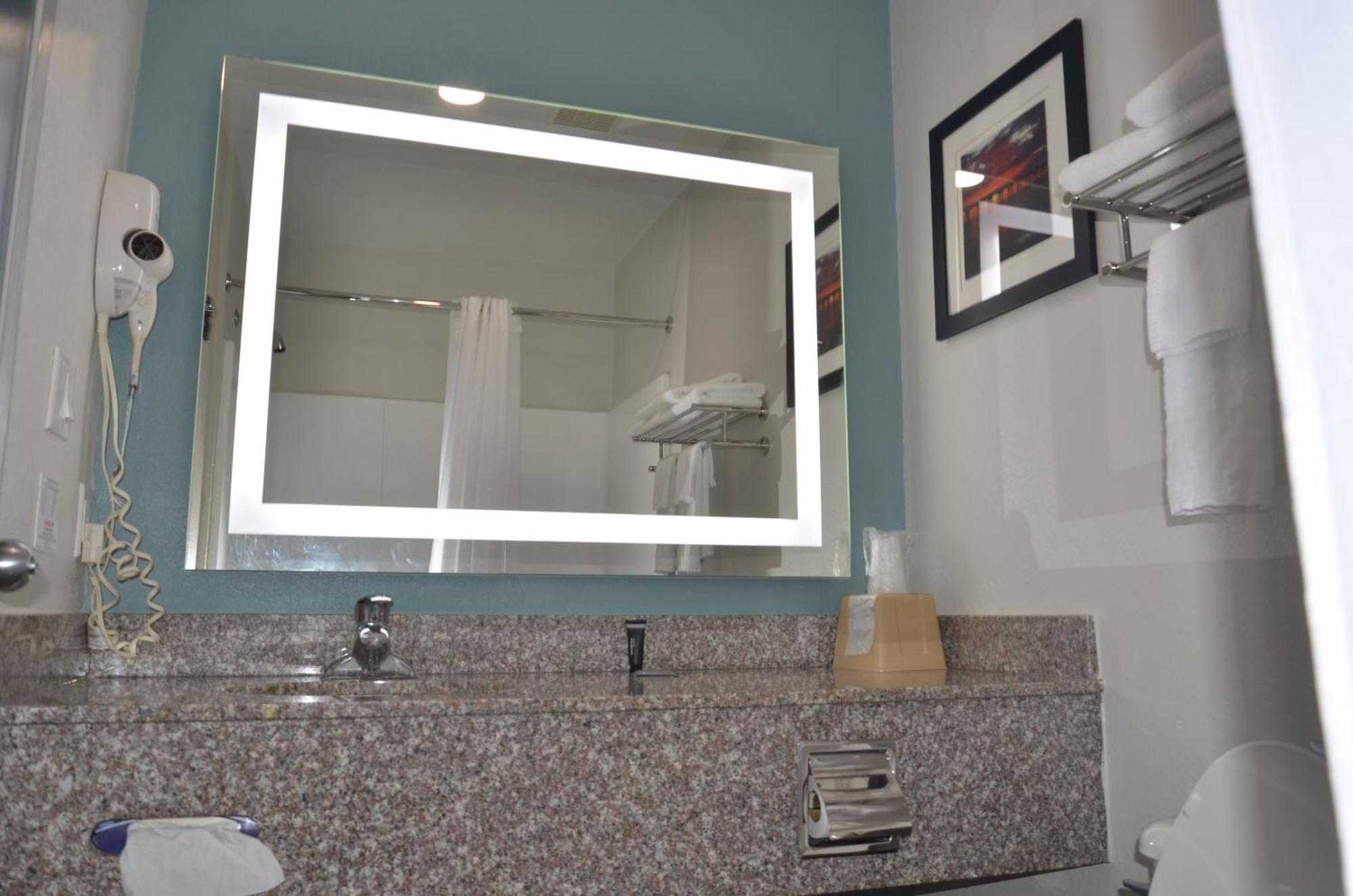 Americas Best Value Inn & Suites-Фолі Екстер'єр фото