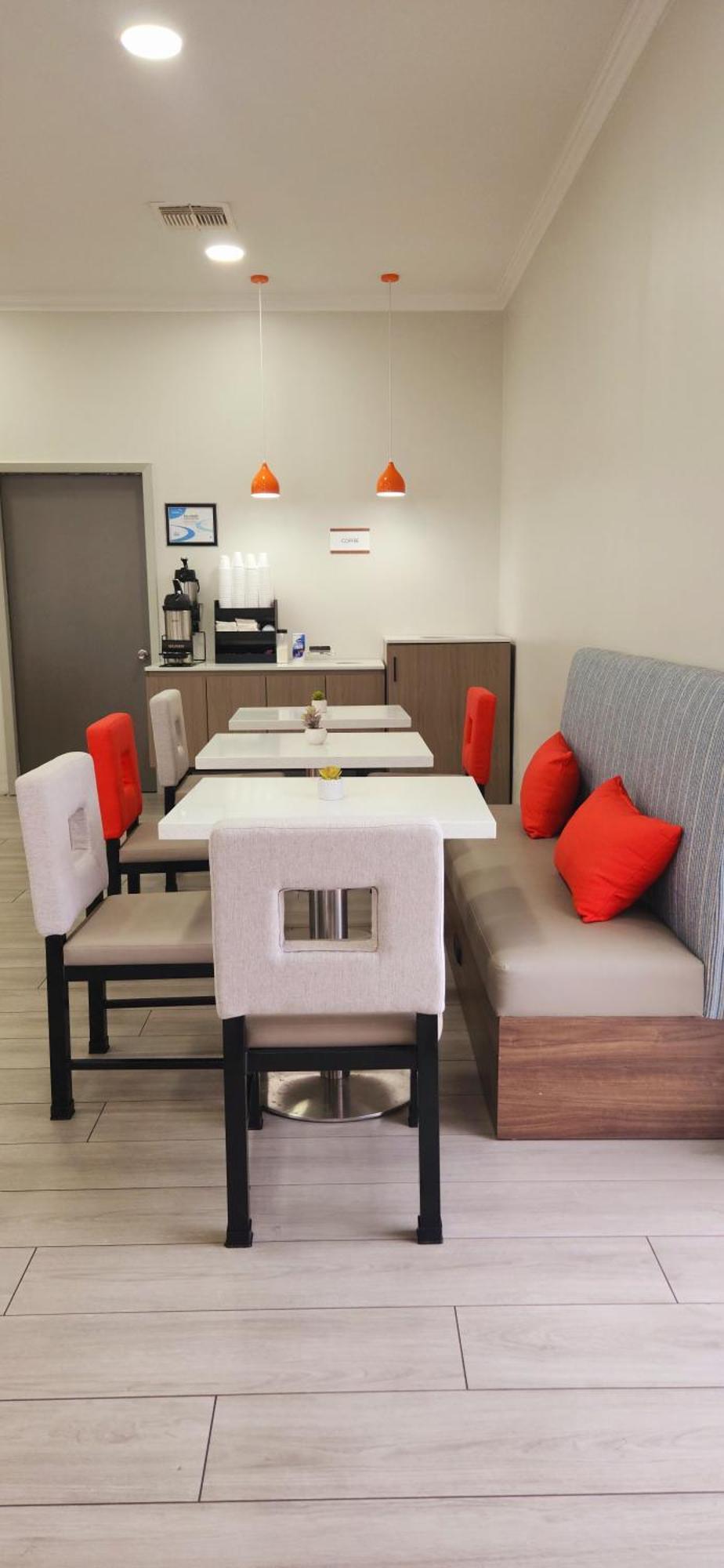 Americas Best Value Inn & Suites-Фолі Екстер'єр фото